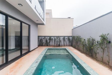 Casa de condomínio para alugar com 270m², 3 quartos e 4 vagasPiscina