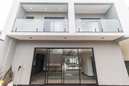 Casa de condomínio para alugar com 270m², 3 quartos e 4 vagasFachada