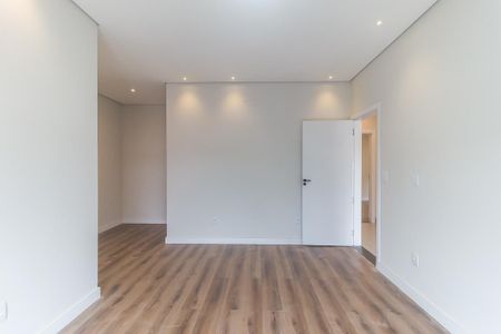 Casa de condomínio para alugar com 270m², 3 quartos e 4 vagasQuarto 2 - Suíte 2
