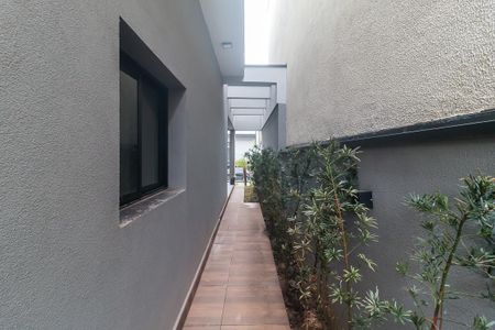Casa de condomínio para alugar com 270m², 3 quartos e 4 vagasCorredor Lateral