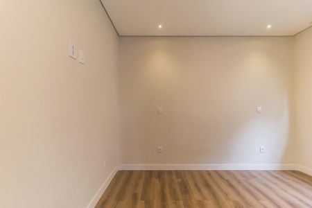 Casa de condomínio para alugar com 270m², 3 quartos e 4 vagasQuarto 1 - Suíte 1