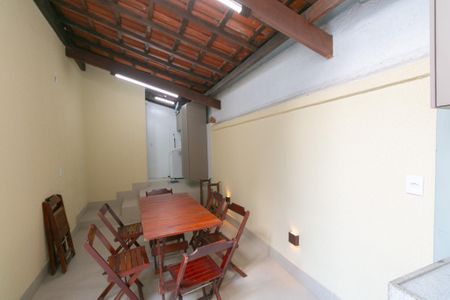 Apartamento para alugar com 130m², 3 quartos e 1 vaga