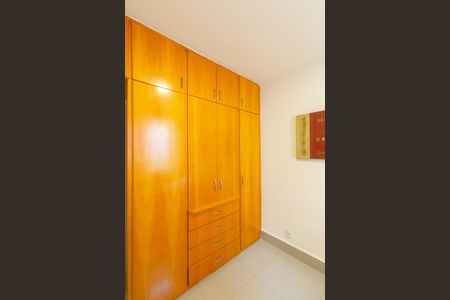 Apartamento para alugar com 130m², 3 quartos e 1 vaga