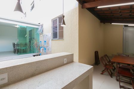 Apartamento para alugar com 130m², 3 quartos e 1 vaga