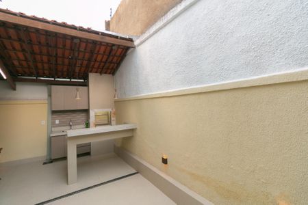 Apartamento para alugar com 130m², 3 quartos e 1 vaga