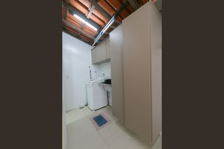 Apartamento para alugar com 130m², 3 quartos e 1 vaga