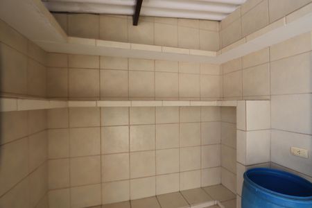 Casa para alugar com 100m², 2 quartos e 2 vagasLavanderia