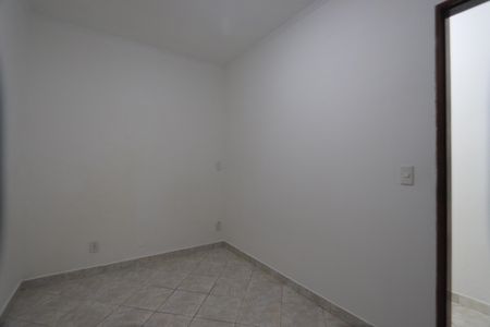 Casa para alugar com 100m², 2 quartos e 2 vagasQuarto 3