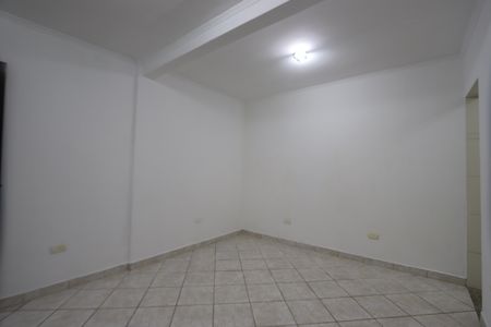 Casa para alugar com 100m², 2 quartos e 2 vagasSuíte
