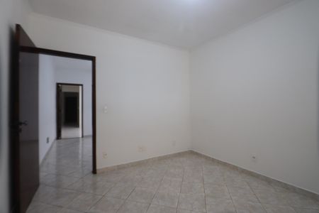 Casa para alugar com 100m², 2 quartos e 2 vagasQuarto 2