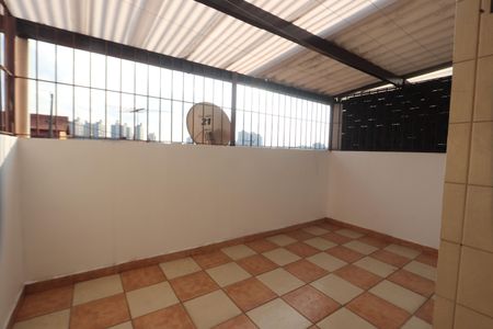 Casa para alugar com 100m², 2 quartos e 2 vagasLavanderia