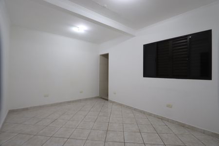 Casa para alugar com 100m², 2 quartos e 2 vagasSuíte