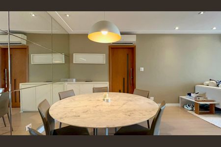 Apartamento à venda com 115m², 3 quartos e 1 vagaSala de Jantar