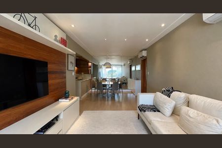 Apartamento à venda com 115m², 3 quartos e 1 vagaSala de TV