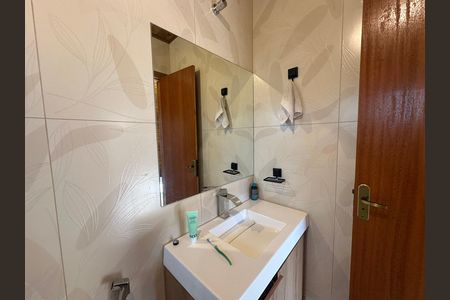 Casa à venda com 1000m², 2 quartos e 10 vagas Casa à venda com 1000m², 2 quartos e 10 vagasBanheiro da Suíte 1