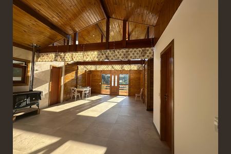Casa à venda com 1000m², 2 quartos e 10 vagas Casa à venda com 1000m², 2 quartos e 10 vagasSala