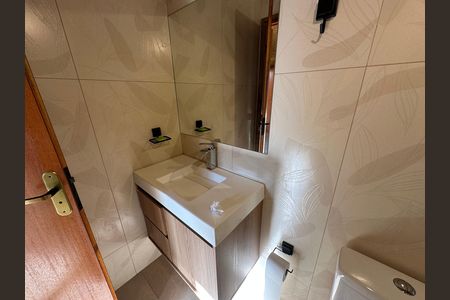 Casa à venda com 1000m², 2 quartos e 10 vagas Casa à venda com 1000m², 2 quartos e 10 vagasBanheiro da Suíte 2