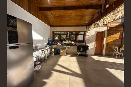 Casa à venda com 1000m², 2 quartos e 10 vagas Casa à venda com 1000m², 2 quartos e 10 vagasCozinha