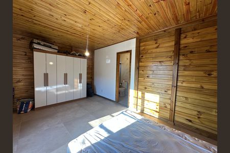 Casa à venda com 1000m², 2 quartos e 10 vagas Casa à venda com 1000m², 2 quartos e 10 vagasSuíte 1