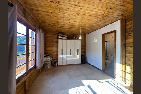 Casa à venda com 1000m², 2 quartos e 10 vagas Casa à venda com 1000m², 2 quartos e 10 vagasSuíte 1