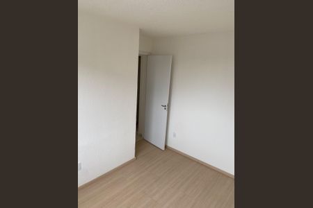 Quarto de apartamento para alugar com 2 quartos, 42m² em Vila Ouro Preto, Duque de Caxias