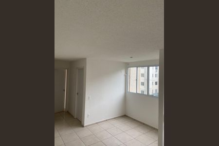Sala de apartamento para alugar com 2 quartos, 42m² em Vila Ouro Preto, Duque de Caxias