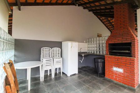 Apartamento para alugar com 63m², 2 quartos e 1 vaga Apartamento para alugar com 63m², 2 quartos e 1 vagaÁrea comum - Churrasqueira