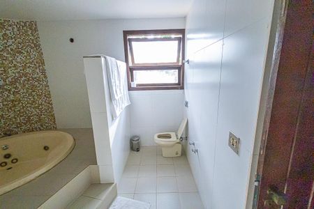 Casa à venda com 500m², 5 quartos e 7 vagasSuite