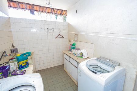 Casa à venda com 500m², 5 quartos e 7 vagasArea de serviço