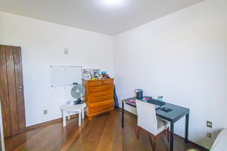 Casa à venda com 500m², 5 quartos e 7 vagasQuarto 3