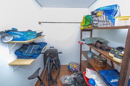 Casa à venda com 500m², 5 quartos e 7 vagasCloset