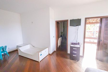 Casa à venda com 500m², 5 quartos e 7 vagasQuarto 1/ suite/ closet/ varanda