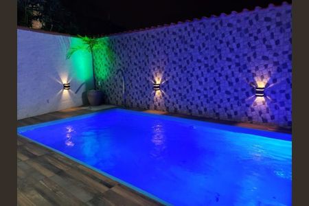 Casa à venda com 144m², 2 quartos e 1 vagaPiscina