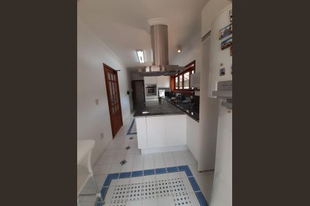 Casa de condomínio para alugar com 328m², 4 quartos e 4 vagas Casa de condomínio para alugar com 328m², 4 quartos e 4 vagasFoto 04