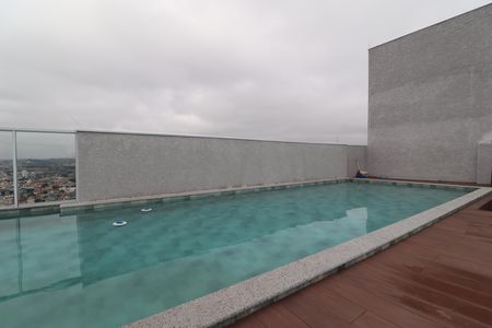 Apartamento à venda com 40m², 2 quartos e sem vagaÁrea comum - Piscina
