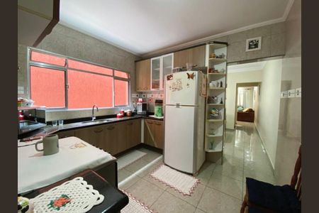 Cozinha de casa à venda com 3 quartos, 140m² em Campo Limpo, São Paulo