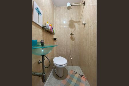Casa à venda com 140m², 3 quartos e 2 vagas Casa à venda com 140m², 3 quartos e 2 vagasBanheiro