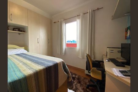 Casa à venda com 140m², 3 quartos e 2 vagas Casa à venda com 140m², 3 quartos e 2 vagasQuarto