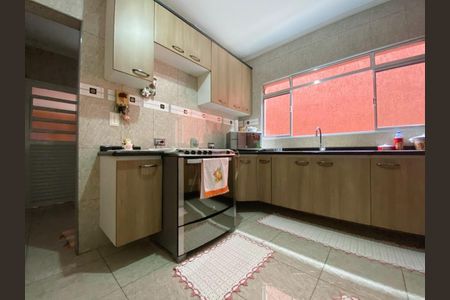 Cozinha de casa à venda com 3 quartos, 140m² em Campo Limpo, São Paulo