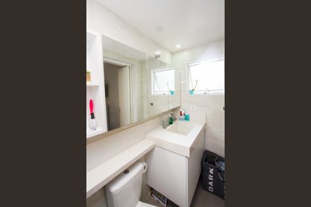 Casa à venda com 2 quartos, 120m² em Jardim das Acacias, São Paulo