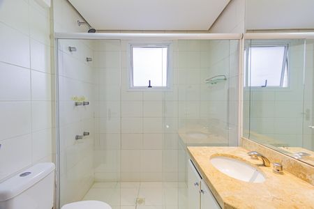 Apartamento para alugar com 120m², 3 quartos e 2 vagasBanheiro da Suíte