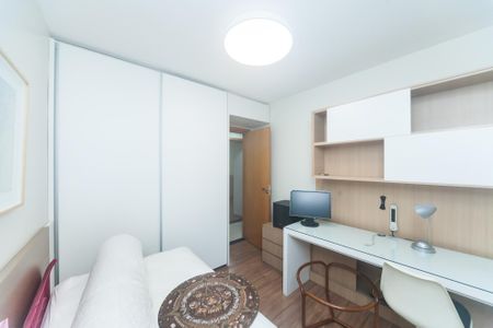 Apartamento à venda com 166m², 4 quartos e 2 vagasquarto 2