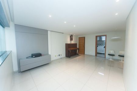 Apartamento à venda com 166m², 4 quartos e 2 vagassala 