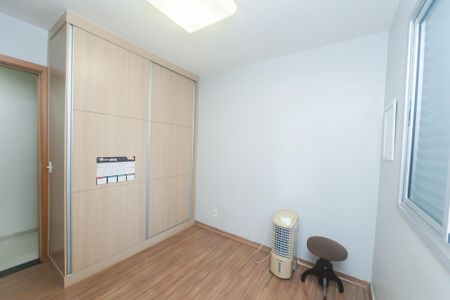 Apartamento à venda com 166m², 4 quartos e 2 vagasquarto 3