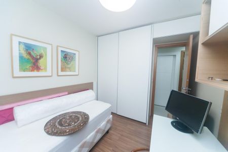 Apartamento à venda com 166m², 4 quartos e 2 vagasquarto 2