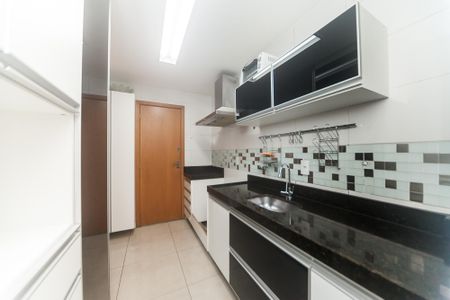 Apartamento à venda com 166m², 4 quartos e 2 vagasCozinha