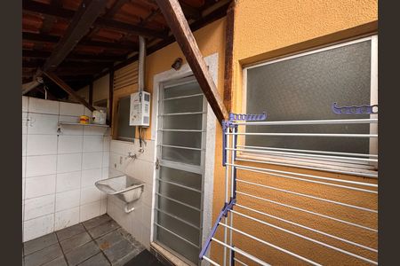 Casa de condomínio para alugar com 68m², 2 quartos e 1 vaga Casa de condomínio para alugar com 68m², 2 quartos e 1 vagaÁrea de Serviço