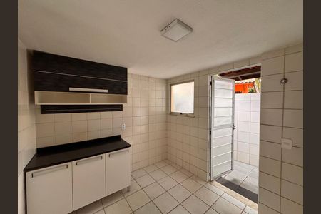 Casa de condomínio para alugar com 68m², 2 quartos e 1 vaga Casa de condomínio para alugar com 68m², 2 quartos e 1 vagaCozinha
