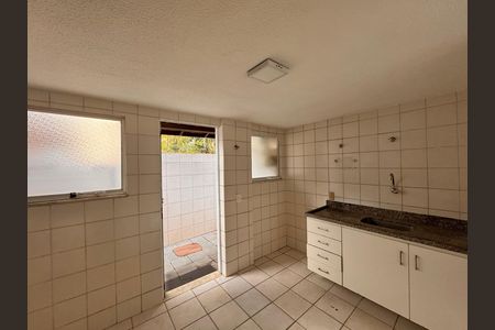 Casa de condomínio para alugar com 68m², 2 quartos e 1 vaga Casa de condomínio para alugar com 68m², 2 quartos e 1 vagaCozinha