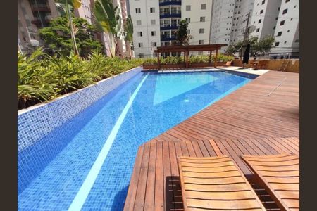 Apartamento para alugar com 74m², 2 quartos e 2 vagas Apartamento para alugar com 74m², 2 quartos e 2 vagasPiscina